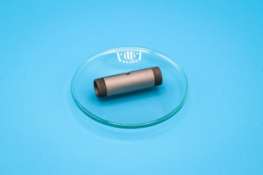 Partition tube, coated, extended lifetime